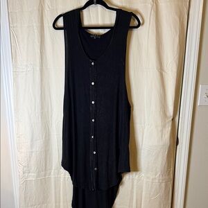 POL Sleeveless Button-Front Tunic in Black